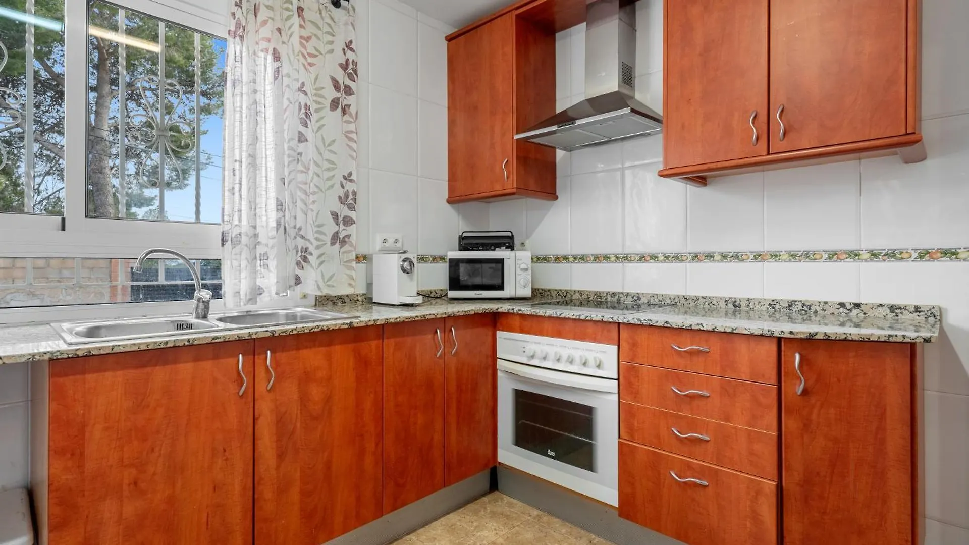 Vila Casa Scarlet Cabra del Camp 0*,  Španělsko